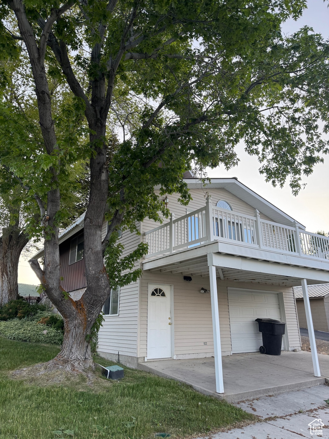 For Sale $989,000