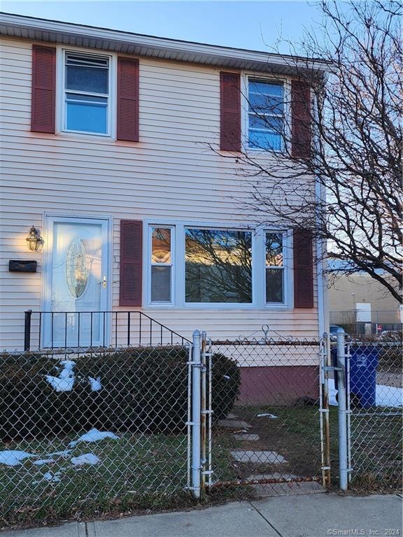17 Gilmore St, Bridgeport, CT 06608 - photo 1