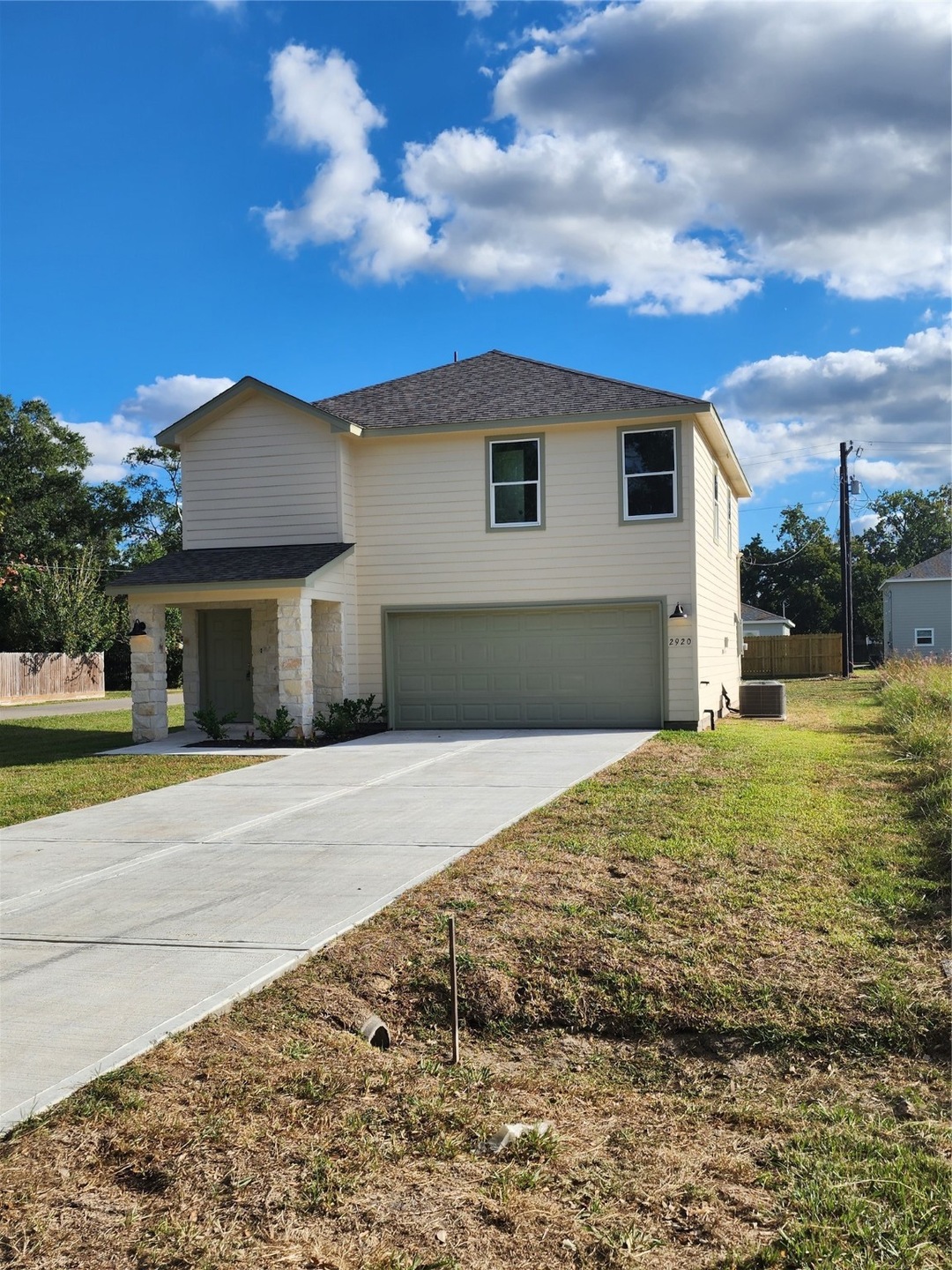 2920 5th St, Bay City, TX 77414 - photo 1