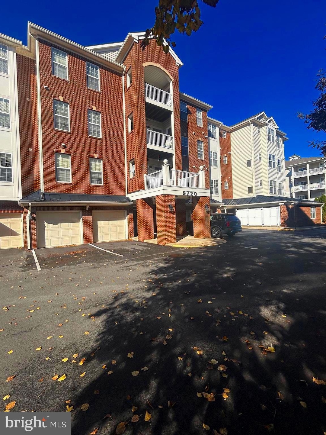 9720 Holmes Place unit 2, Manassas Park, VA 20111 - photo 1