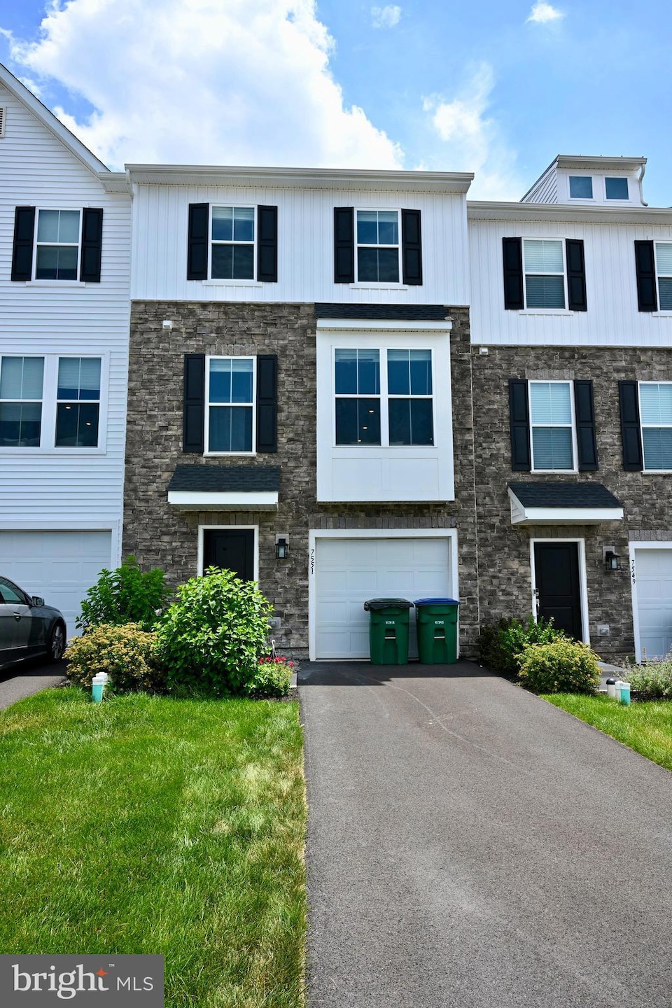 Under Contract $379,900