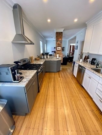6 Monks St, Boston, MA 02127 - photo 1