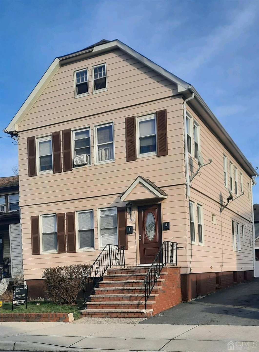 124 Pershing Ave unit 1st, Carteret, NJ 07008 - photo 1