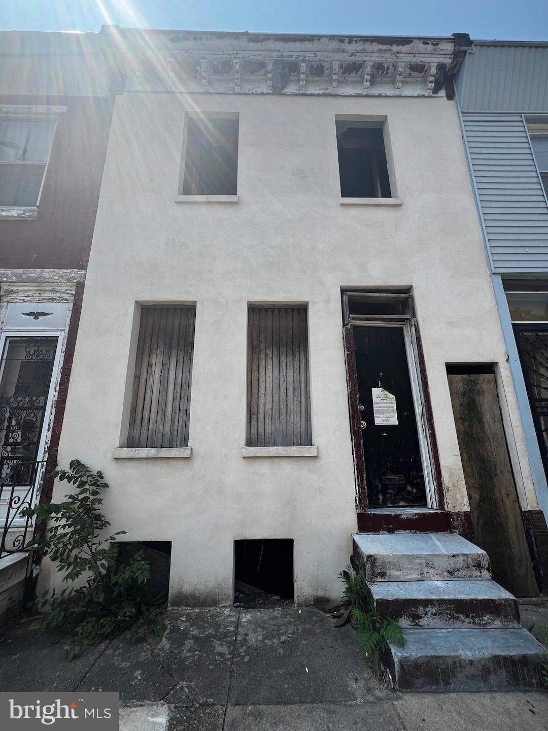 904 W Arizona St, Philadelphia, PA 19133 - photo 1