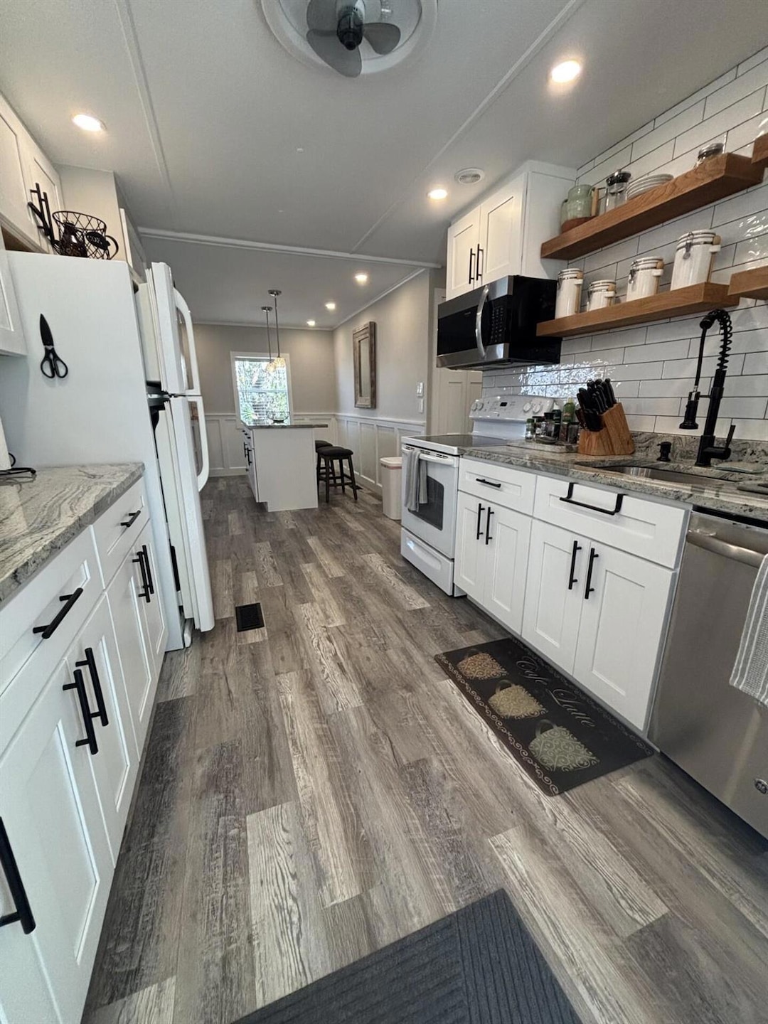 2 SE Jasmine Ln, Port St. Lucie, FL 34952 - photo 1