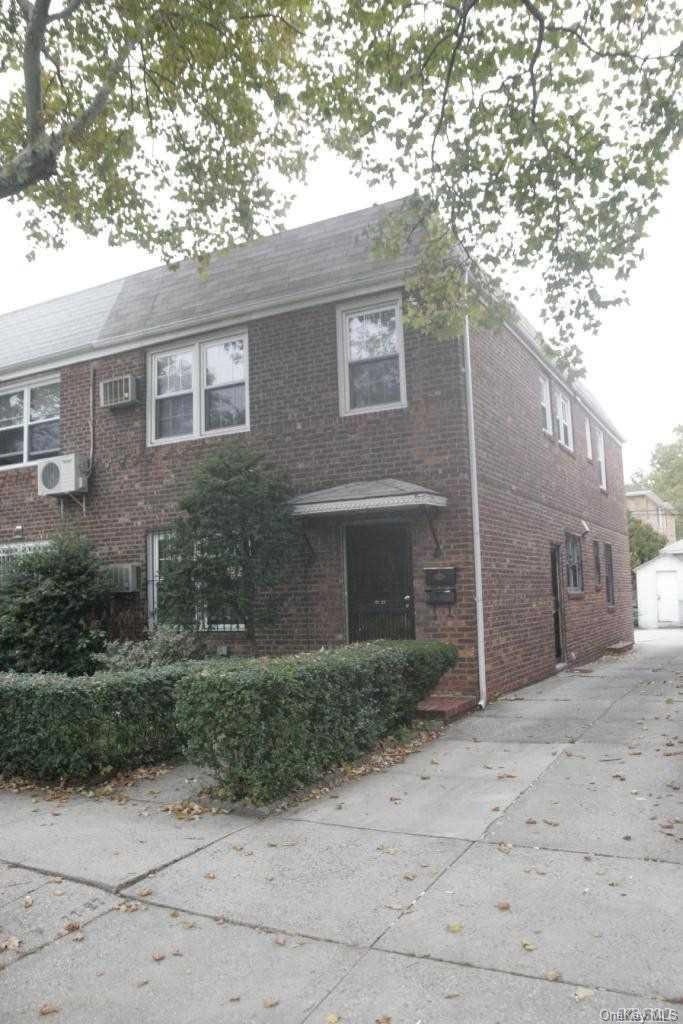 77-27 166th St unit 1/F, Fresh Meadows, NY 11366 - photo 1