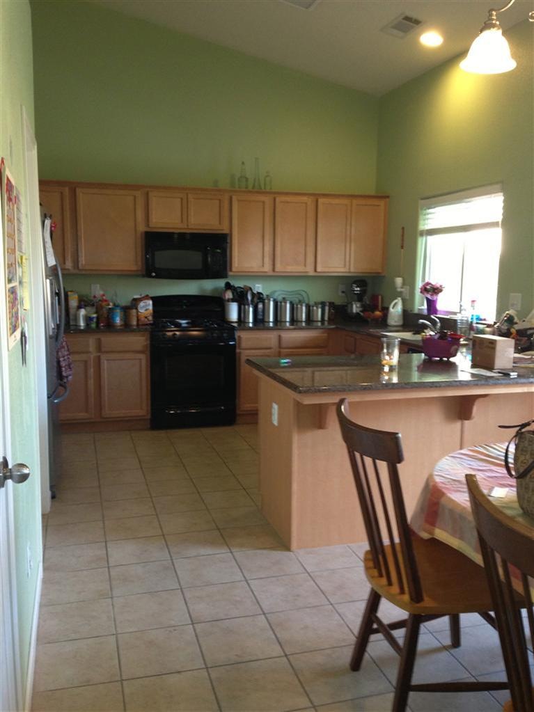 3060 N Shelly Ave, Fresno, CA 93727 - photo 1