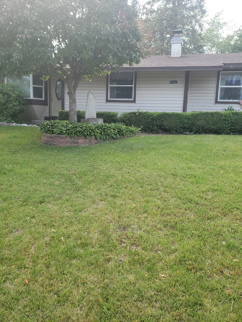 105 Toro Cir, Carpentersville, IL 60110 - photo 1