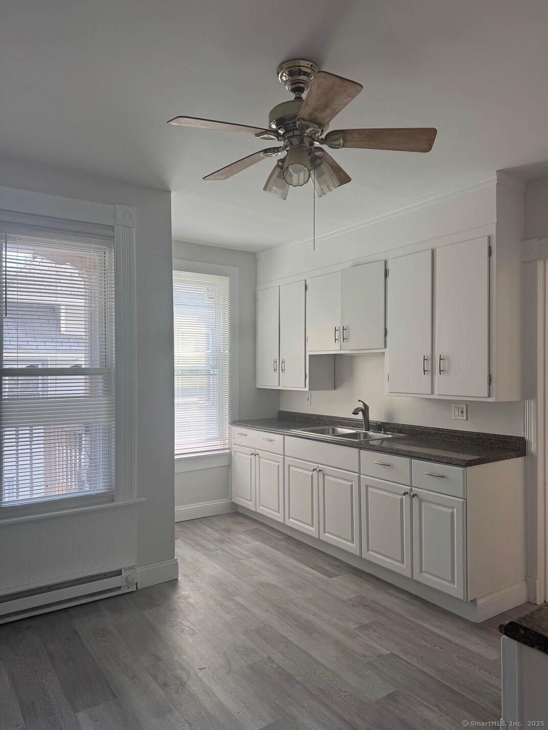 39 Maple St, New Haven, CT 06511 - photo 1