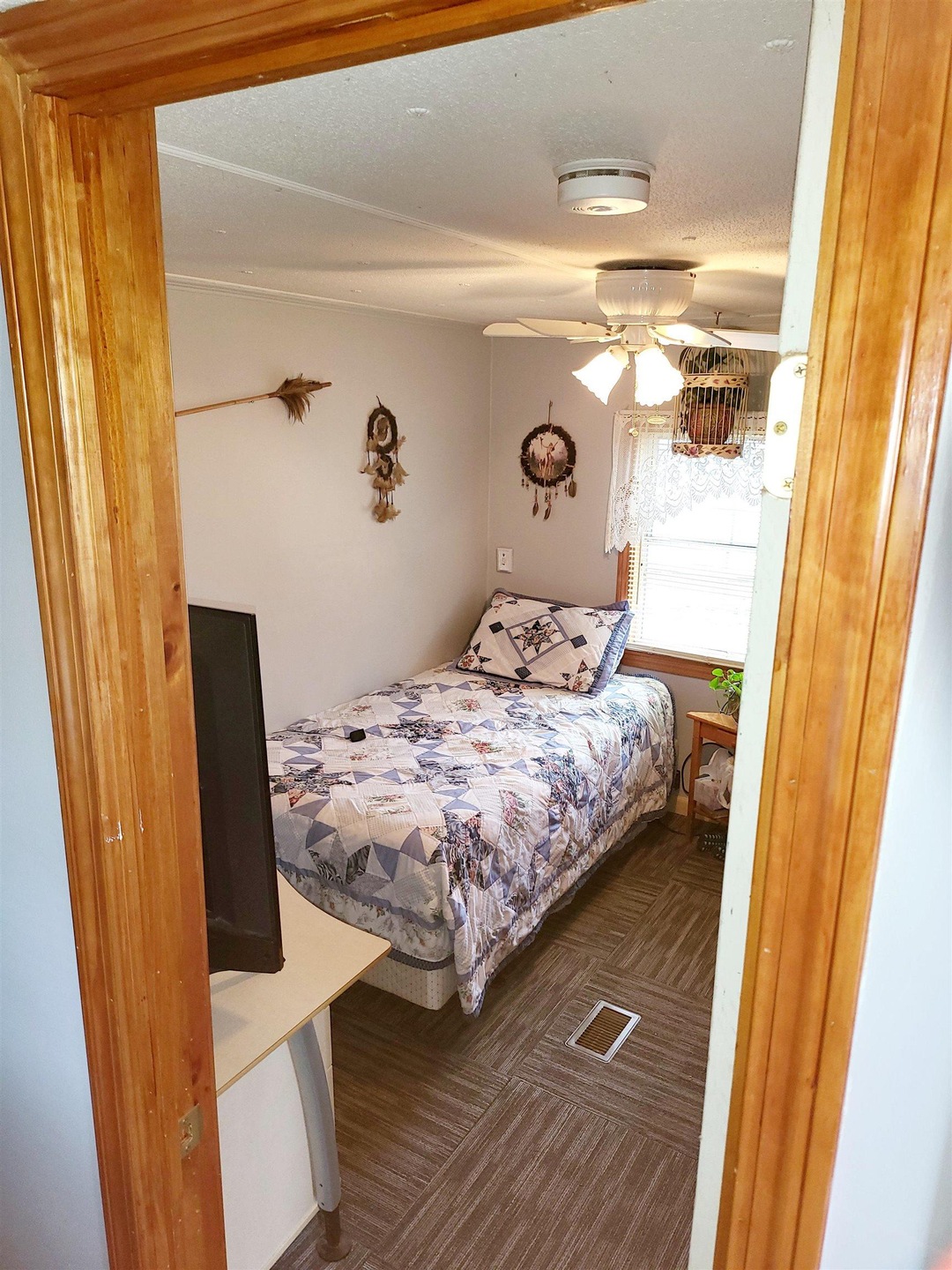 175 Leavitt Rd unit 9, Pittsfield, NH 03263 - photo 1