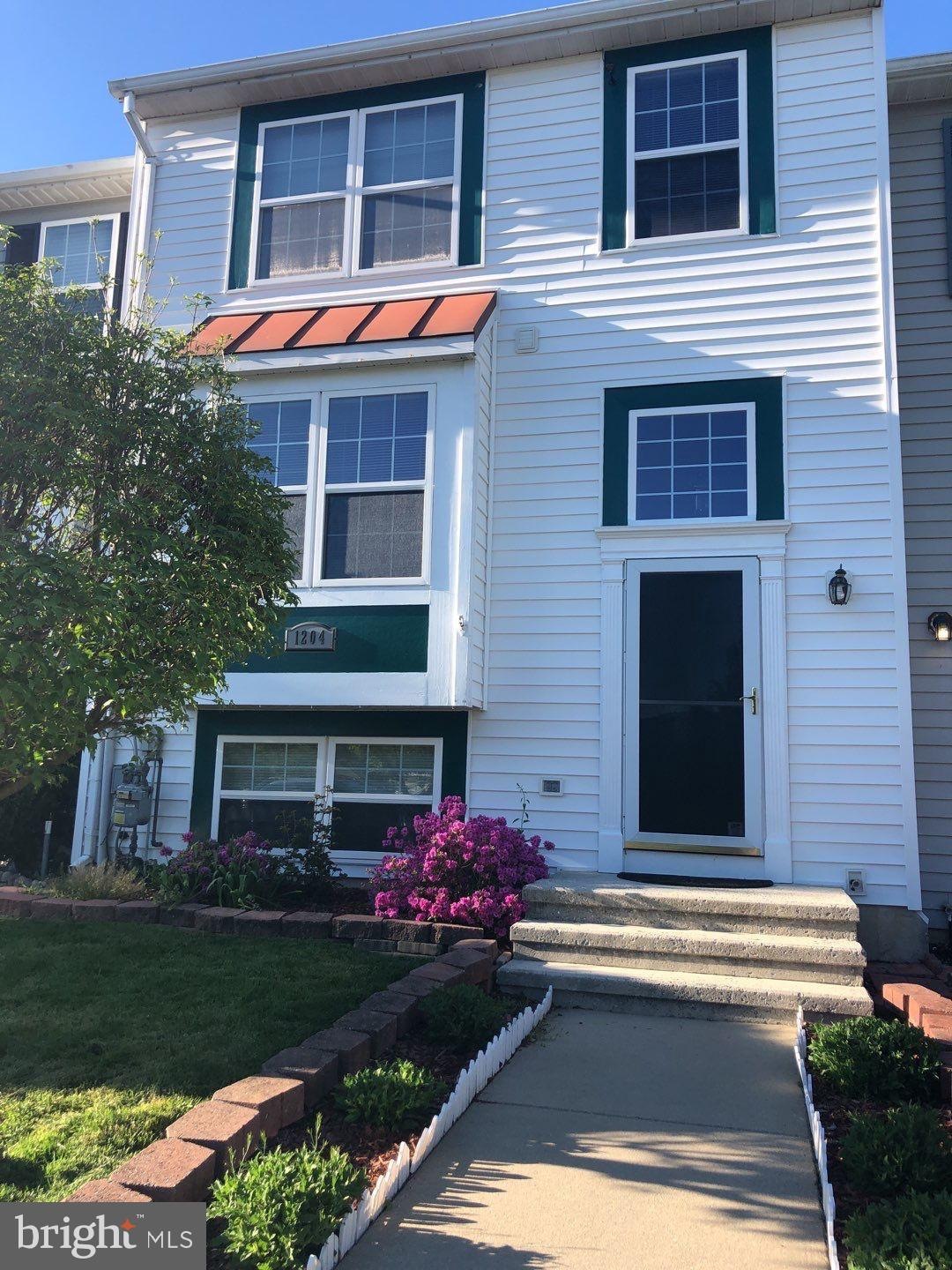 1204 Heathfield Rd, Sykesville, MD 21784 - photo 1