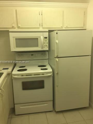 283 Norwich L unit ., West Palm Beach, FL 33417 - photo 1