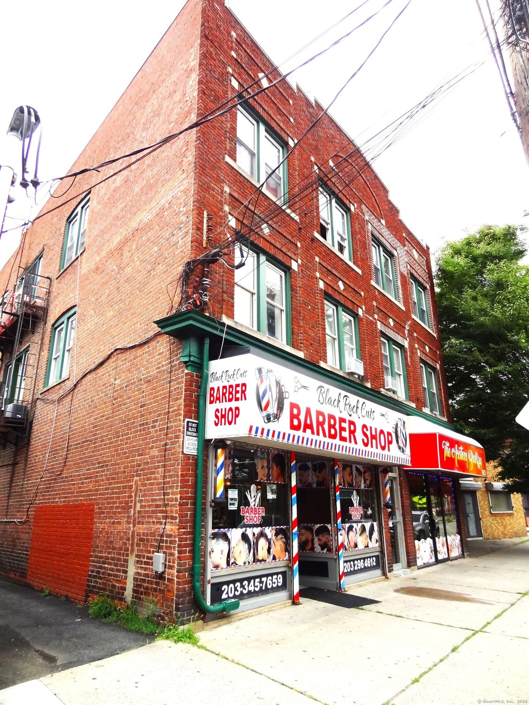 2744 Fairfield Ave unit 8, Bridgeport, CT 06605 - photo 1