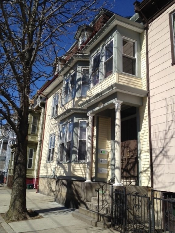 114 Vinton St, Providence, RI 02909 - photo 1