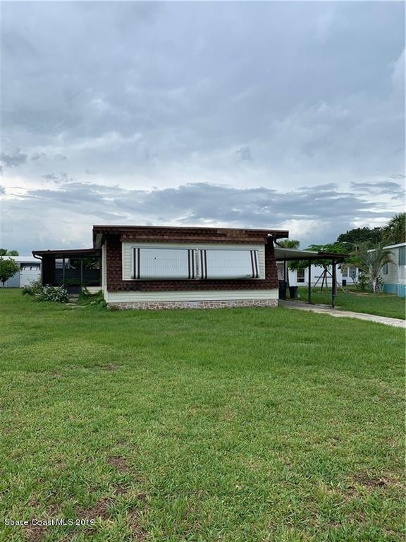 808 Beech Ct, Sebastian, FL 32976 - photo 1