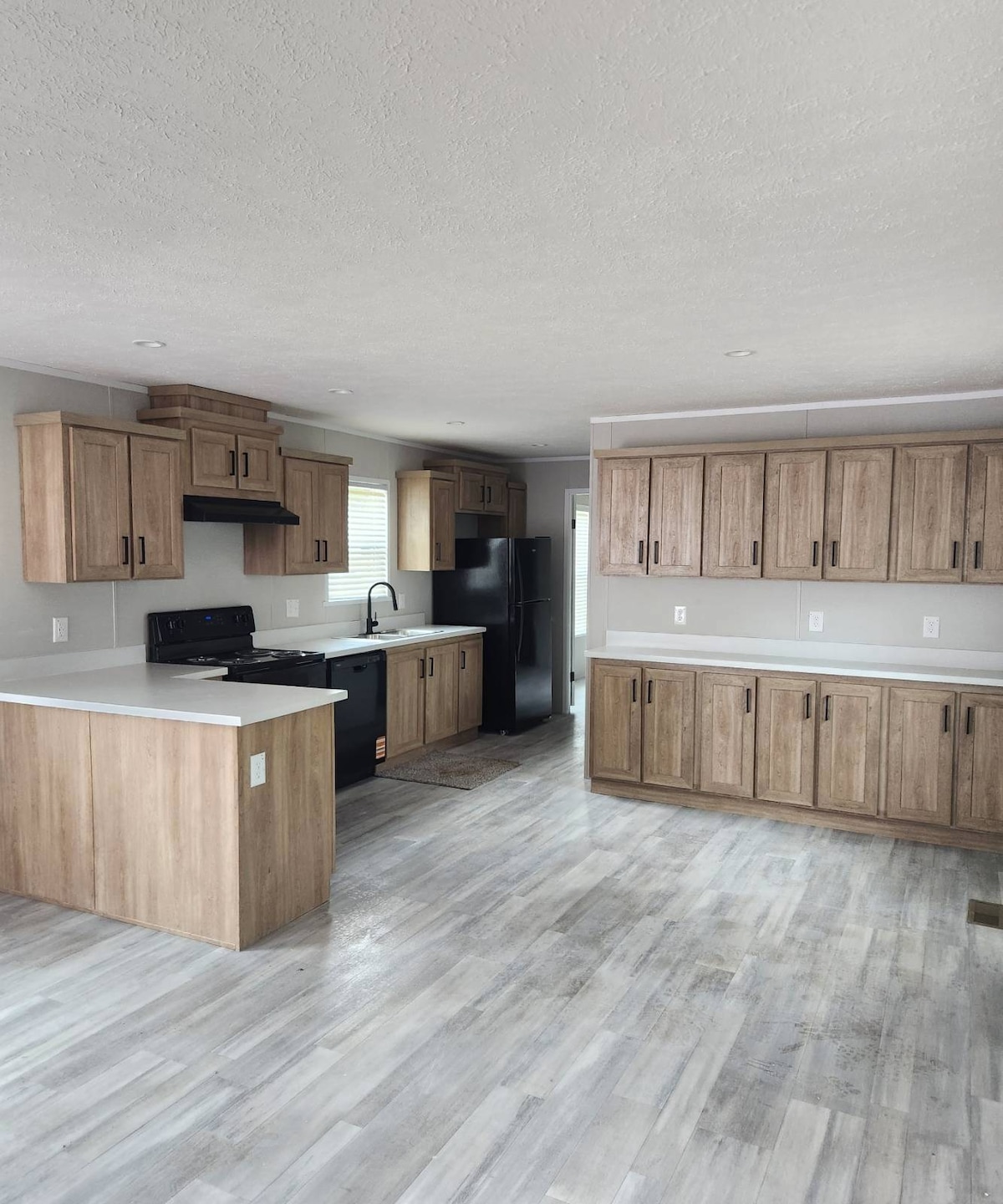 For Rent $1,350/month