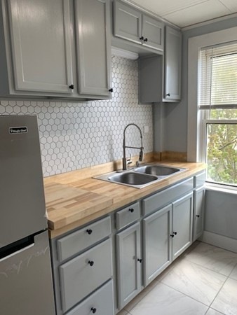 597 Charles St unit 6, Fall River, MA 02724 - photo 1