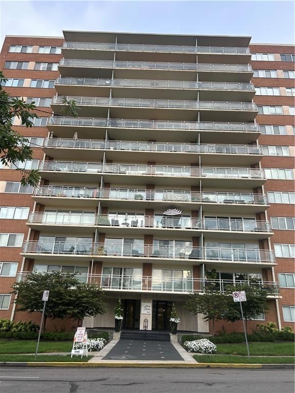 Coming Soon $700,000