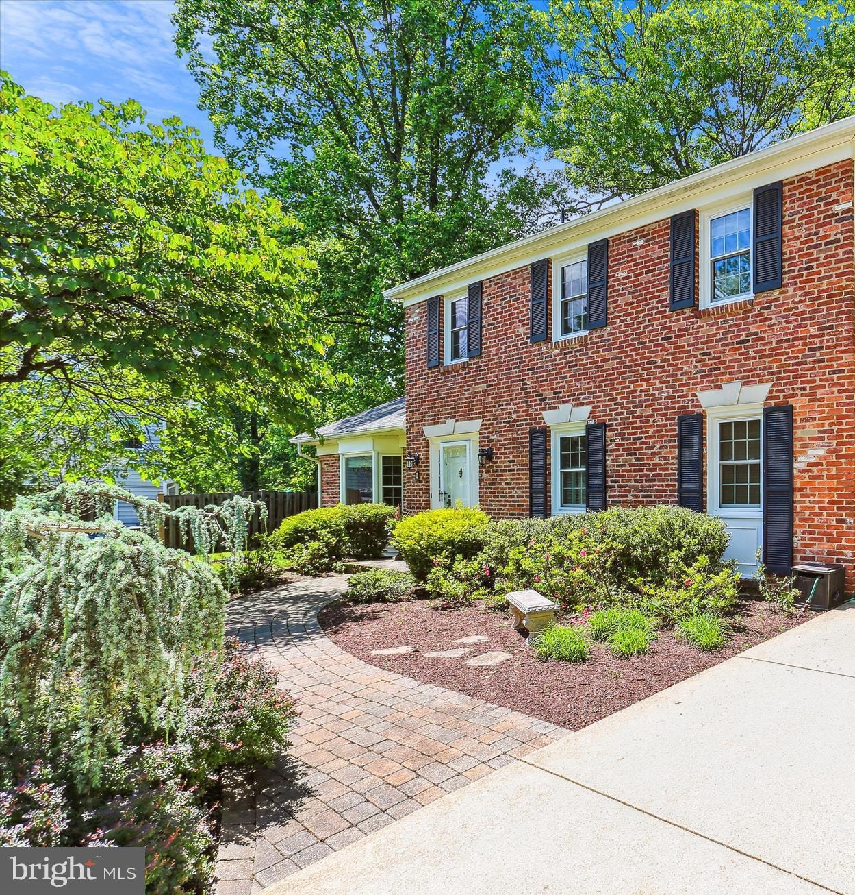 Sold $1,105,000