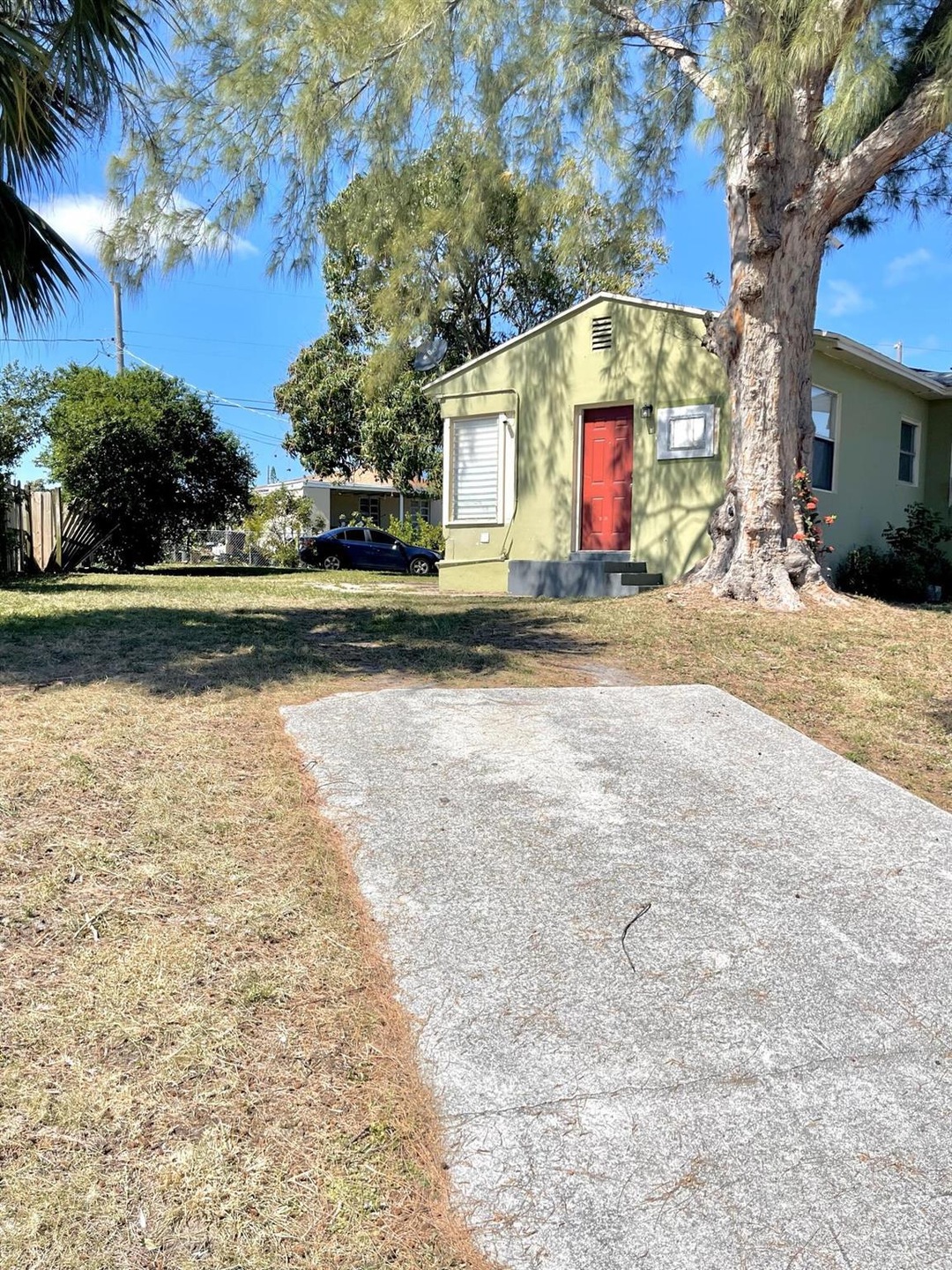 903 42nd St, West Palm Beach, FL 33407 - photo 1