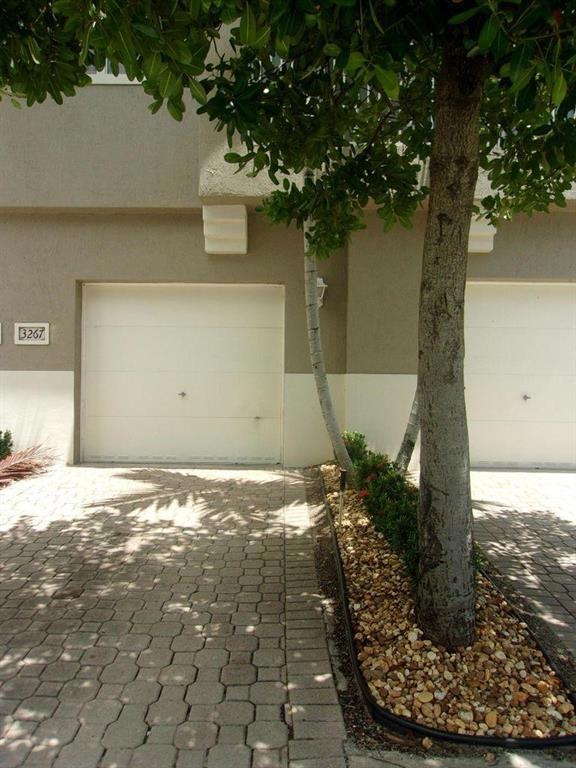 3267 Laurel Ridge Cir, Riviera Beach, FL 33404 - photo 1