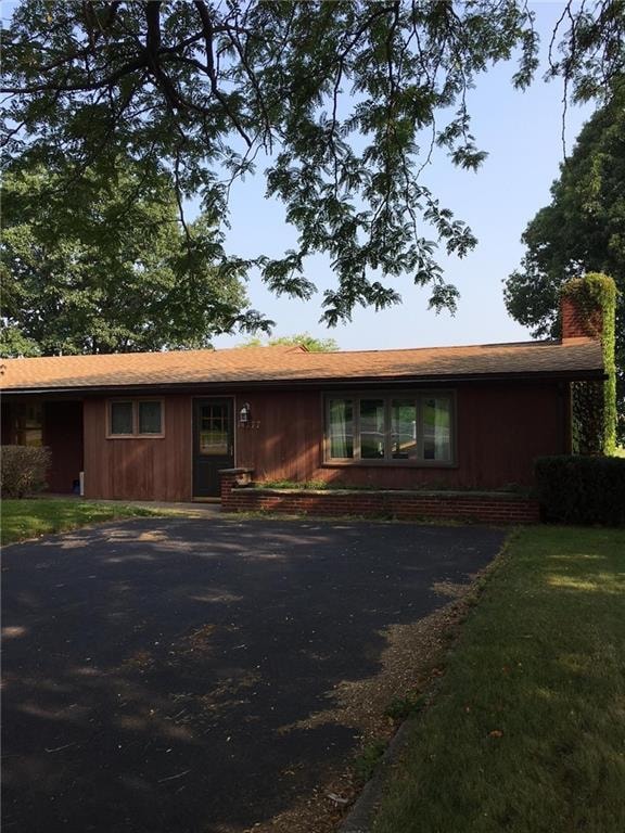 Welcome to 14277 Ridge Road a 3BR, 1 1/2 Ba ranch 