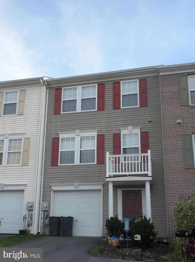 306 Hupps Hill Ct, Strasburg, VA 22657 - photo 1