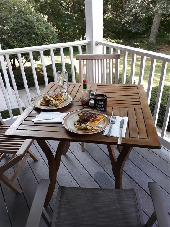 11 Stonehenge Dr, Greenville, RI 02828 - photo 1