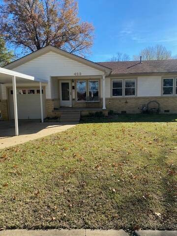 FRONT OF HOUSE