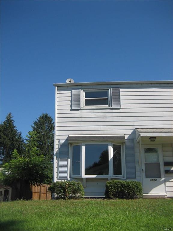 1572 Valley Rd, Bethlehem, PA 18018 - photo 1