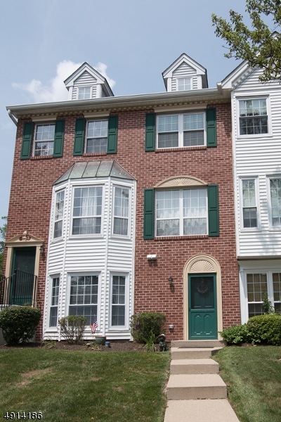 1310 Persimmon Ct, Mahwah, NJ 07430 - photo 1