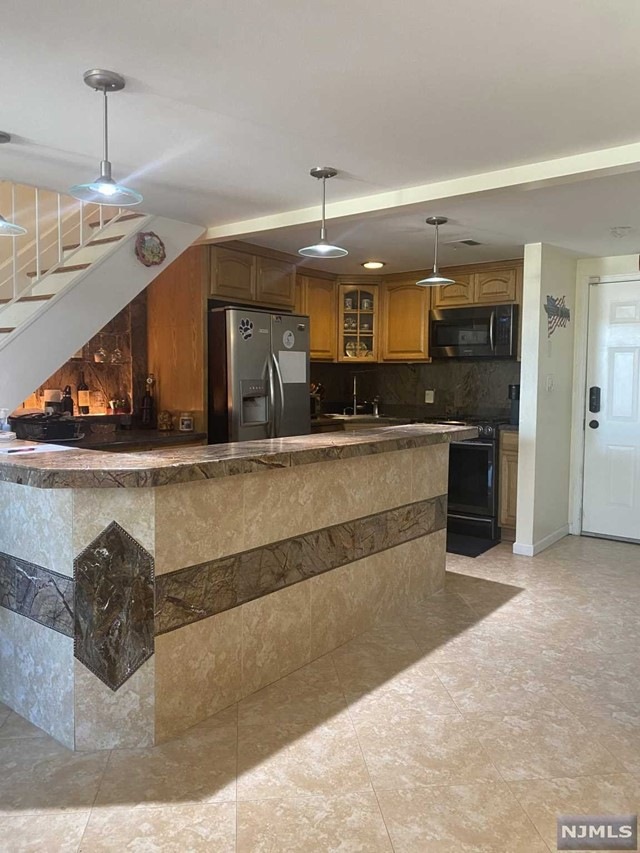 18 Jaques St unit 24, Elizabeth, NJ 07201 - photo 1