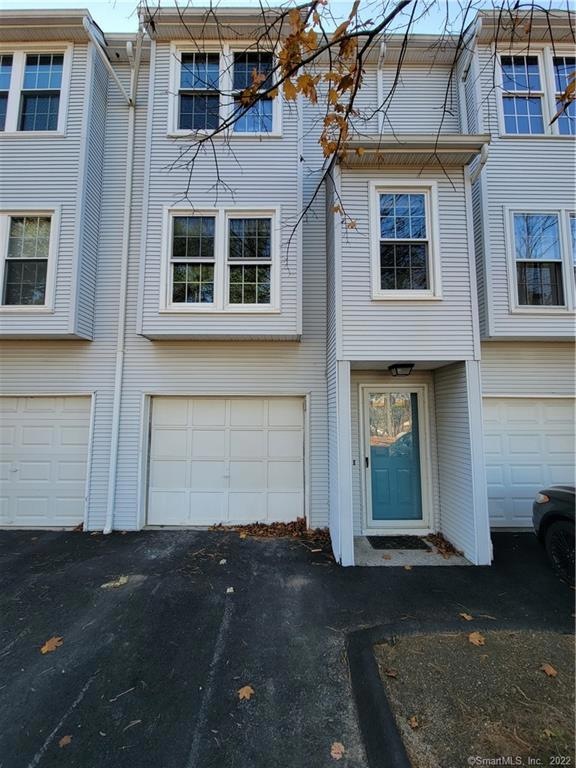 45 Deerwood Ln unit 7, Waterbury, CT 06704 - photo 1