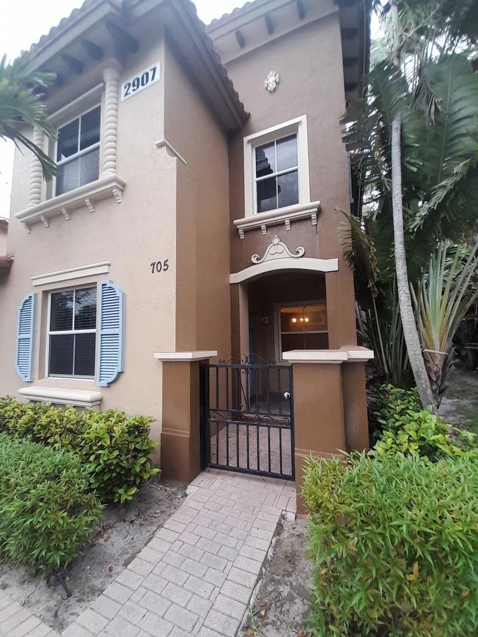 2907 Hope Valley St unit 705, West Palm Beach, FL 33411 - photo 1