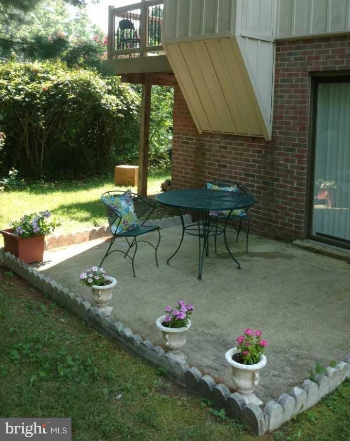 15277 Forest Grove Dr unit 19, Woodbridge, VA 22191 - photo 1