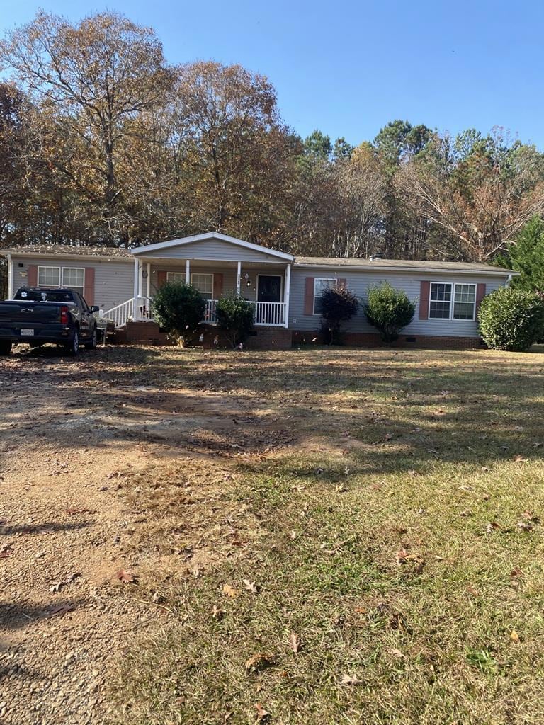 202 Belle Oaks Dr W, Greenwood, SC 29646 - photo 1