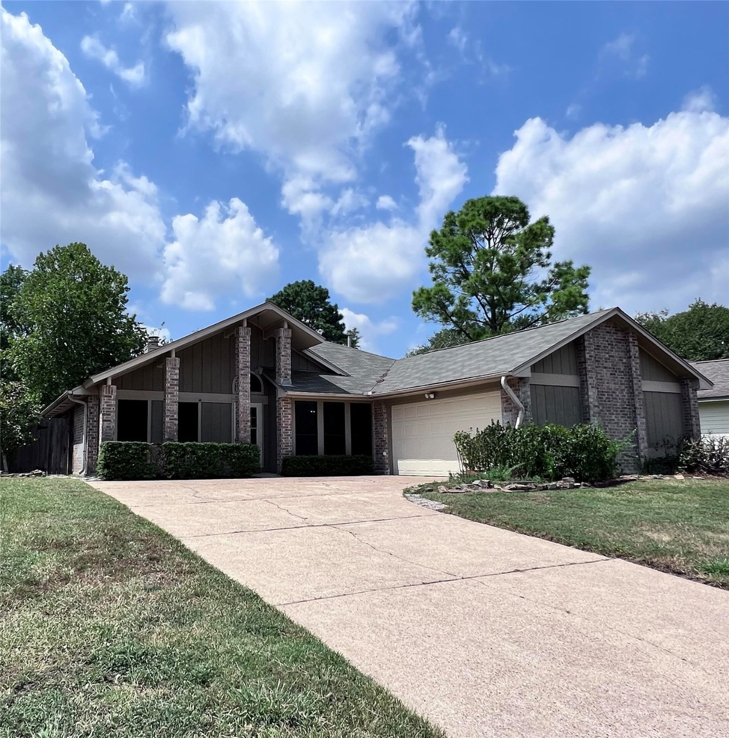 8603 Greenleaf Lake Dr, Houston, TX 77095 - photo 1