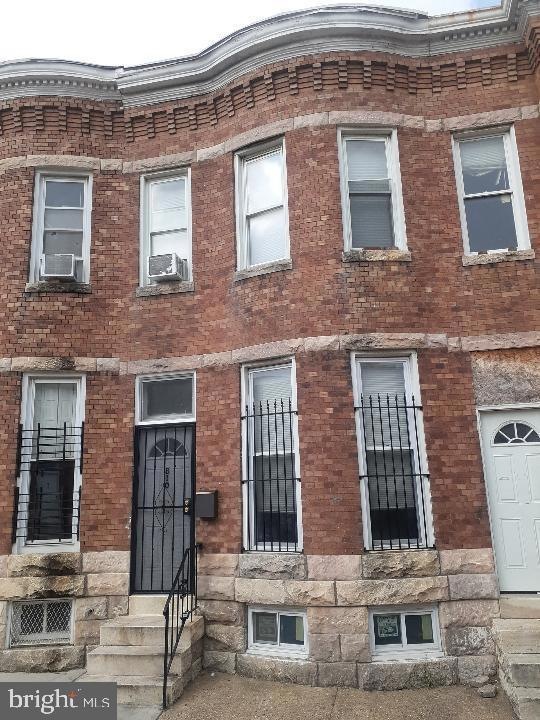 810 Appleton St, Baltimore, MD 21217 - photo 1