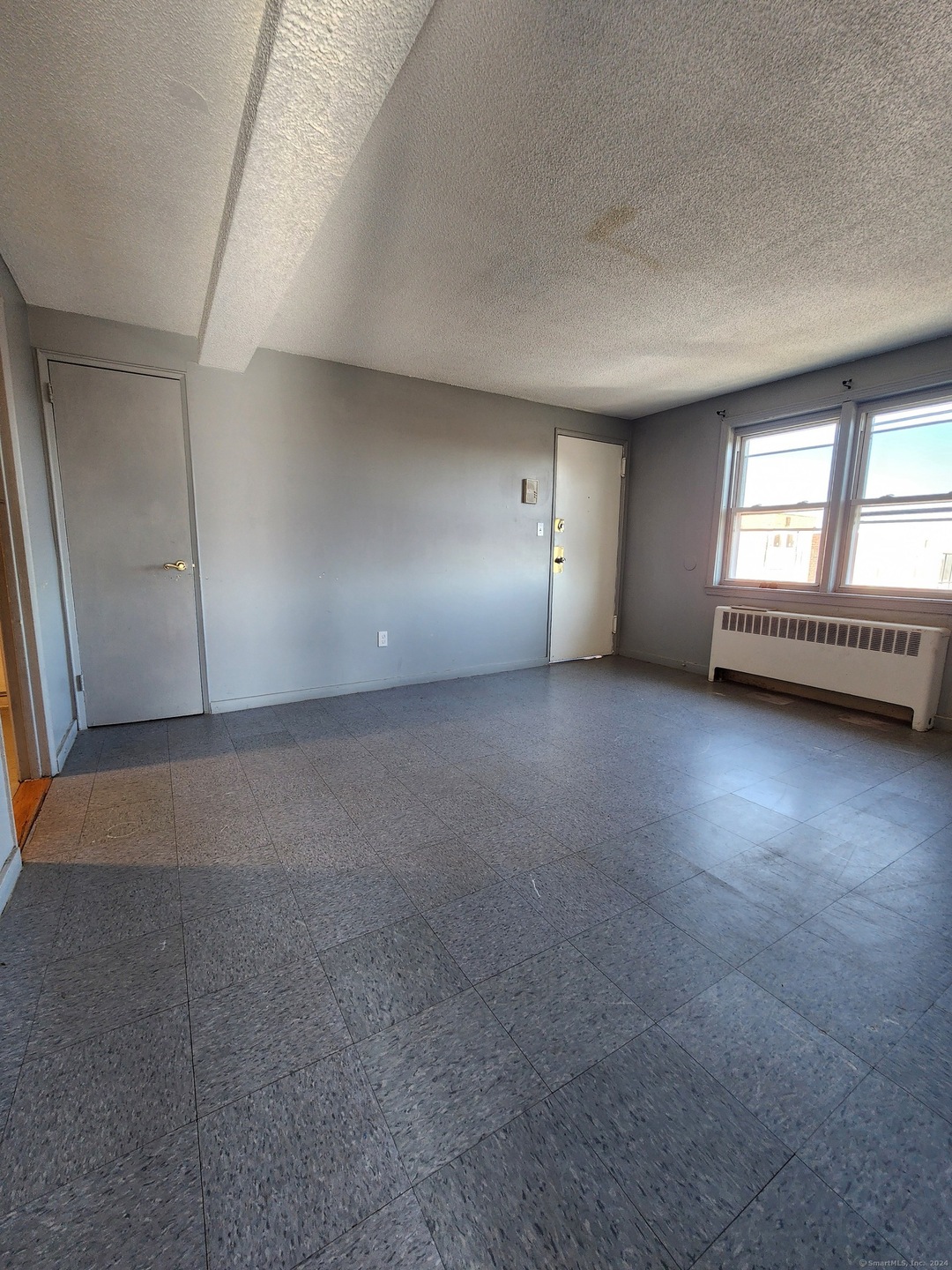 928 Wethersfield Ave unit 5, Hartford, CT 06114 - photo 1