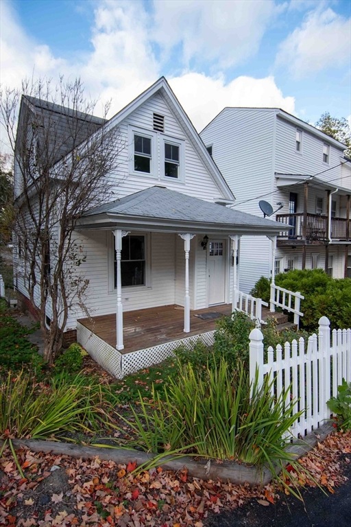 34 Carpenter St, Orange, MA 01364 - photo 1