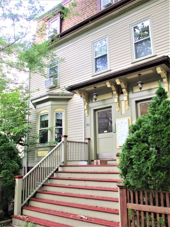 282 Windsor St unit 3, Cambridge, MA 02139 - photo 1