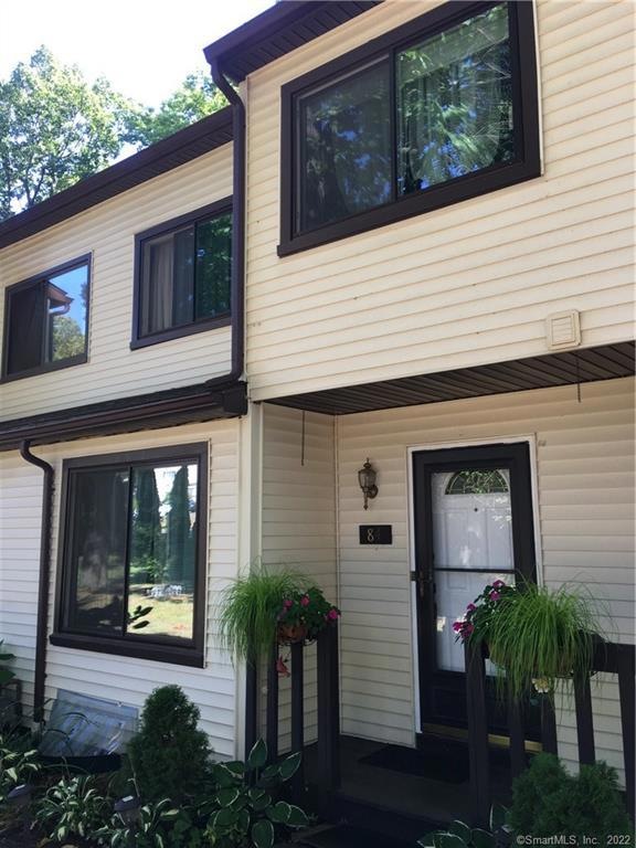 84 Cottonwood Rd unit 84, Newington, CT 06111 - photo 1