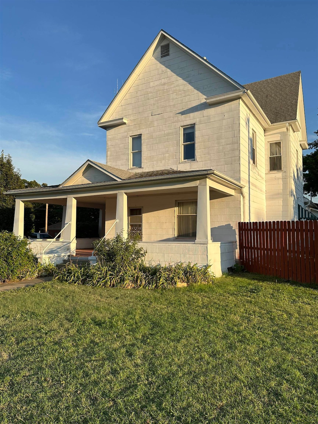 For Sale $110,000 • Co-Listing Agent
