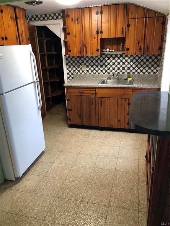 7 N Irving St, Allentown, PA 18109 - photo 1