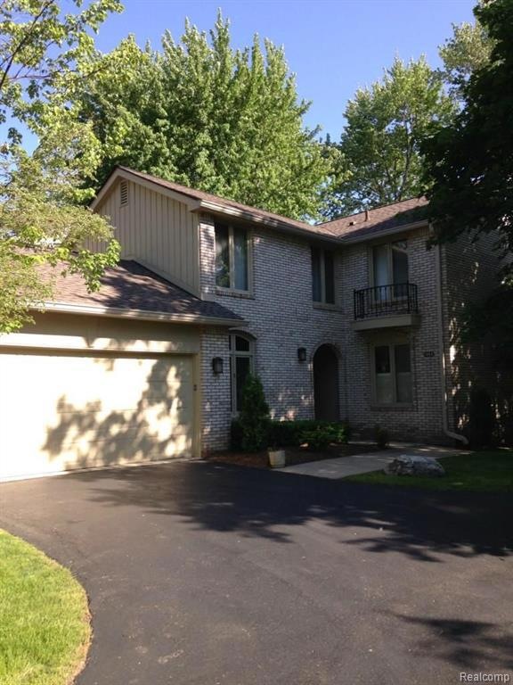 1464 Timberview Trail unit A-A 103, Bloomfield Hills, MI 48304 - photo 1