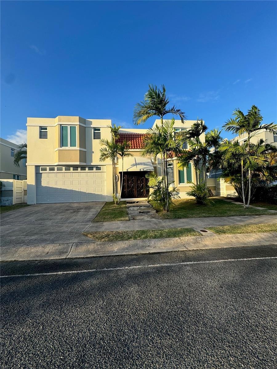 For Sale $925,000