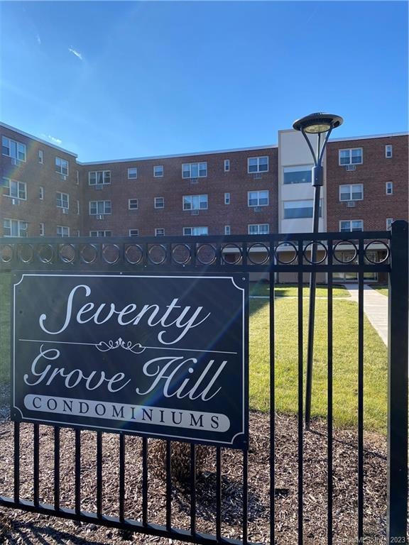 70 Grove Hill St unit 2I, New Britain, CT 06052 - photo 1
