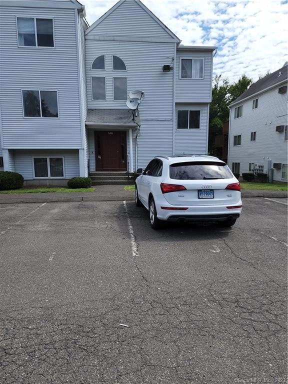 140 Hamden Ave unit J, Waterbury, CT 06704 - photo 1