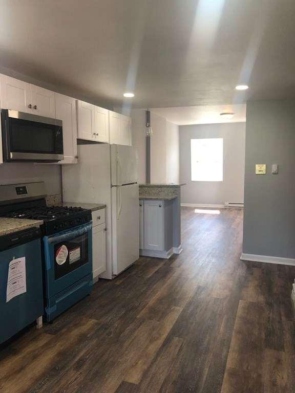 425 Somerville Ave unit 3, Somerville, MA 02143 - photo 1