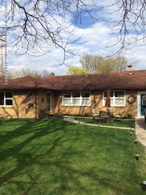 1615 W Holmes